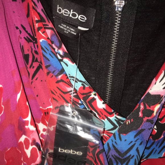 Bebe top zip back cowl neck leopard NWT size small - Picture 4 of 4